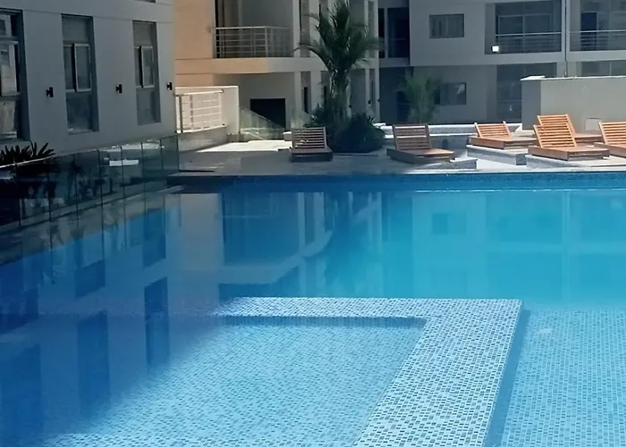 كمبوند وان قطامية معمار المرشدي علي دائري المعادي برج 207 شقة 711 بالقرب من مطار القاهرة